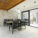 Seafront Kupinica With Heated Pool Apartment Vinisce