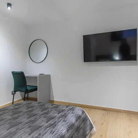 Seafront Kupinica With Heated Pool * Vinisce