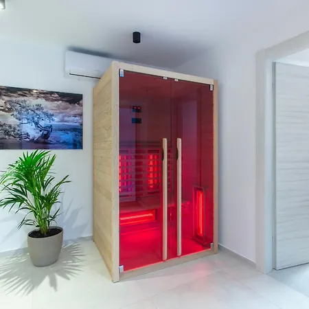 Seafront Kupinica With Heated Pool Apartman