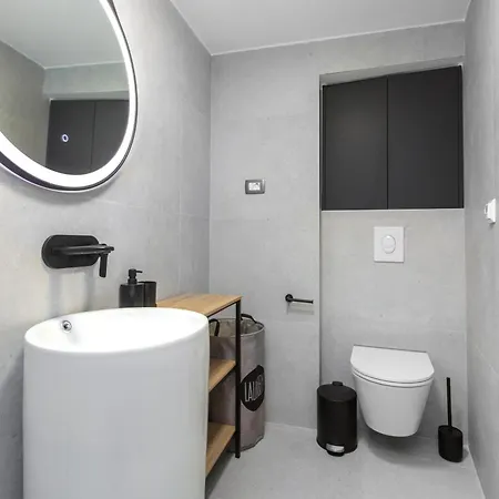 Seafront Kupinica With Heated Pool Apartman Vinisce